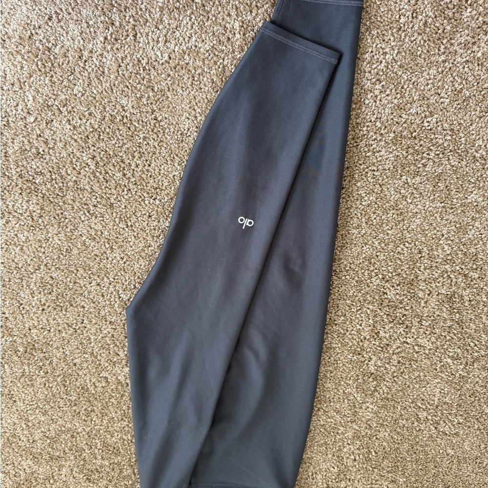 ALO Yoga Charcoal Leggings